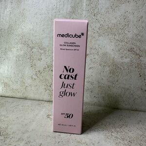 Medicube Collagen Glow Sunscreen SPF 50 - Pink